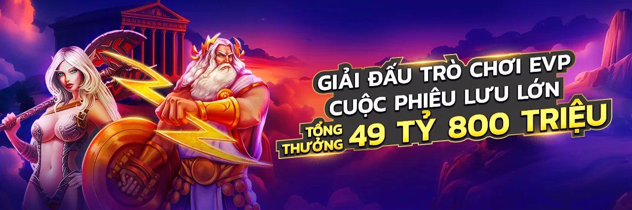 Sân đấu đá gà Thomo sôi động, chuẩn bị cho trận đấu đỉnh cao, với các chuyên gia đang phân tích để đưa ra dự đoán